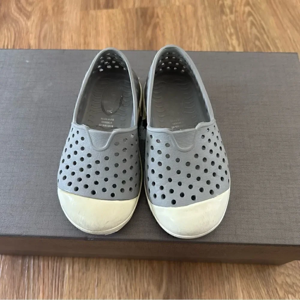 OLD NAVY gray flats slip on shoes kids 6 toddler